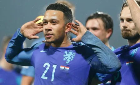  Depay marca doblete y Holanda respira en el Grupo A