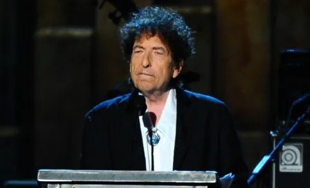 Bob Dylan descarta asistir por su premio Nobel de Literatura