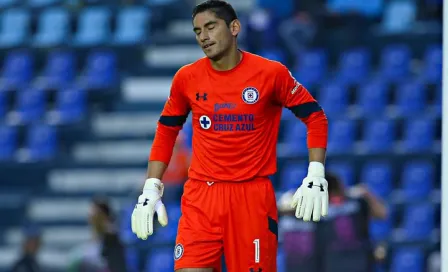 Corona pide a la afición de Cruz Azul aguantar las burlas