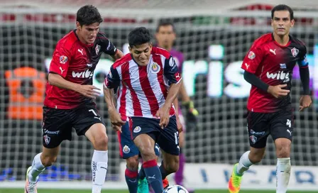 Jugadores de Chivas y Atlas inauguran tienda Puma Outlet