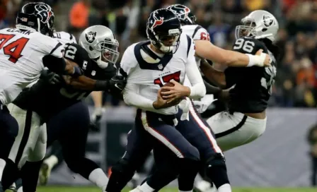 NFL, sorprendida por láser en rostro de Osweiler