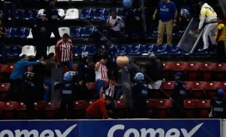 Familiares confirman que policía agredió a fan en el Azteca