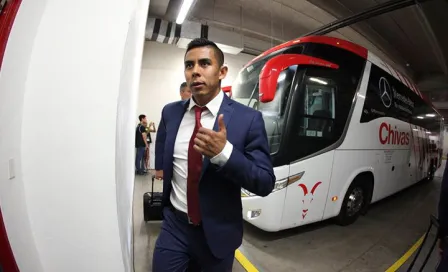 Chivas y América arriban al estadio para buscar pase a 'Semis'