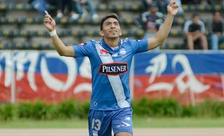 Cruz Azul confirma fichaje de Ángel Mena