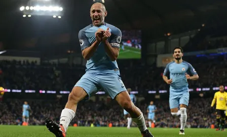 Manchester City vuelve a la senda del triunfo contra Watford