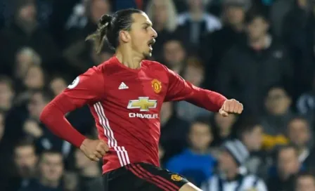 Ibra guía victoria del Manchester United con doblete