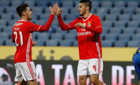 Jiménez vuelve a marcar y sigue intratable con el Benfica