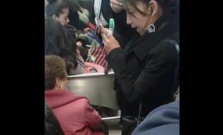 #LadyMaquillaje agrede verbalmente a mujer en el metro