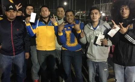 Afición de Tigres realiza travesía para atestiguar la Final de Ida