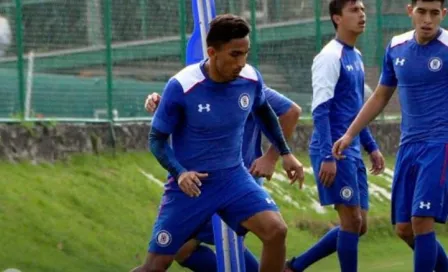 Ángel Mena comienza con pie derecho su carrera con Cruz Azul