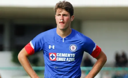 Tras su tercera operación, Cruz Azul espera al hijo del Chaco Giménez