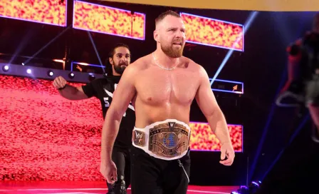 Dean Ambrose retiene título Intercontinental en lucha contra Seth Rollins