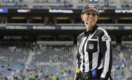 Sarah Thomas, primera mujer árbitro en Playoffs de NFL