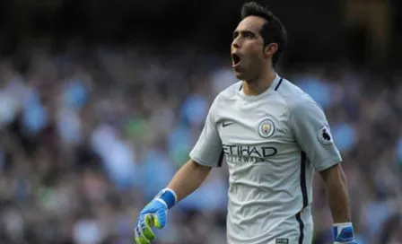 Manchester City desmiente complicaciones en la lesión de Bravo 