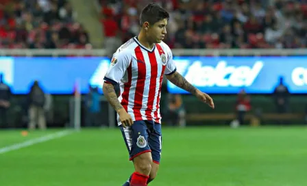 Chofis López, baja de Chivas por molestia en la rodilla izquierda