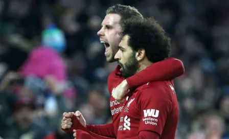 Liverpool vuelve a la senda del triunfo con ayuda de Salah