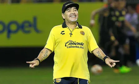 Maradona fue operado con éxito en Argentina