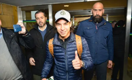 Guardado da tour de bienvenida a Lainez en instalaciones del Betis