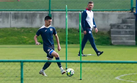 Stephen Eustáquio entrena a tope con Cruz Azul 