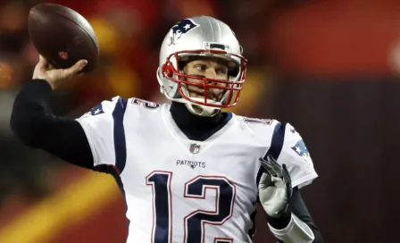 Fanático apunta con un láser a Brady en duelo ante Chiefs