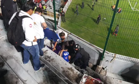 Vendedora cae de las gradas del Luis 'Pirata' Fuente