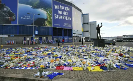 Cardiff y Arsenal rinden sentido homenaje a Emiliano Sala 