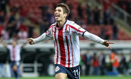 Conejo Brizuela renueva con Chivas hasta 2022