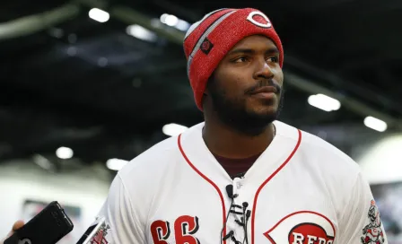 Yasiel Puig es presentado con los Cincinnati Reds 