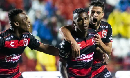 Xolos firma brillante actuación y doblega a Toluca