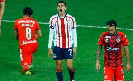 Chivas deja ir el liderato del C2019 tras igualar ante Veracruz