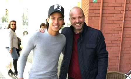 Diego Lainez recibe la visita de Luis García