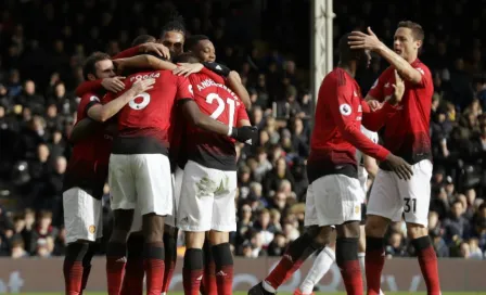 Man Utd golea al Fulham y acaricia zona de Champions