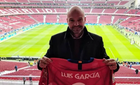 Luis García estuvo presente en el Atlético vs Real Madrid