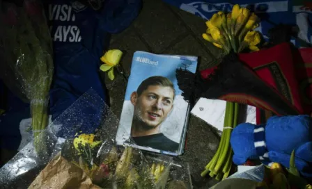 Nantes dedica emotivo mosaico a Emiliano Sala