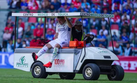 Pablo Aguilar sufre impactante caída ante Toluca