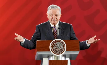 AMLO será embajador mundial de beisbol 