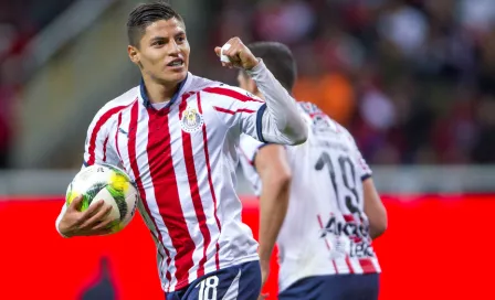 Ronaldo Cisneros, el ariete más letal de Chivas en lo que va del C2019