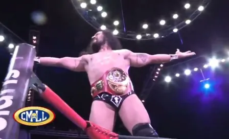 El Terrible consigue su segundo campeonato Universal del CMLL