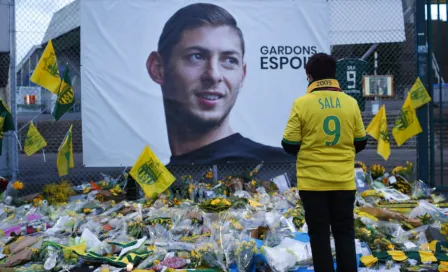 Emiliano Sala recibe emotiva despedida en su pueblo natal