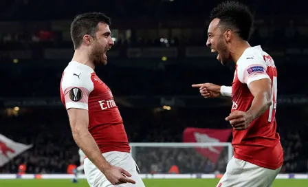 Arsenal remonta con goleada al BATE y está en Octavos de Europa League