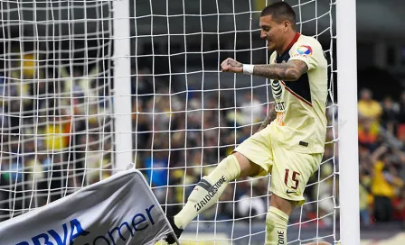 Nico Castillo comete un oso y se pierde su primer gol con América