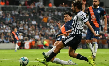 Monterrey deja escapar el liderato tras empate contra Puebla