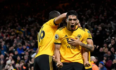 Capitán de Wolves quiere que Raúl Jiménez se quede en el equipo