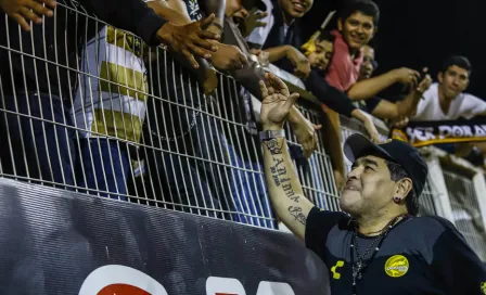 Maradona recuerda su gol contra Italia tras triunfo de Dorados en penaltis