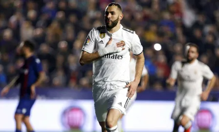 Benzema sufre robo en su casa mientras disputaba Semifinal de Copa del Rey