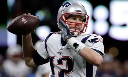 Tarjeta de novato de Tom Brady rompe récord en una subasta