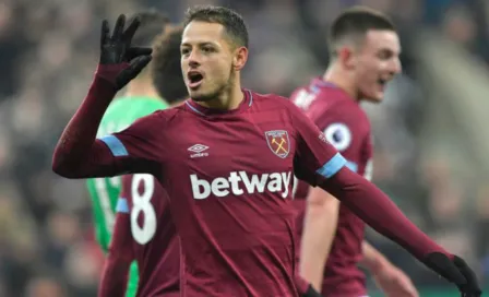 'Estoy satisfecho con el desempeño y compromiso de Chicharito': Pellegrini