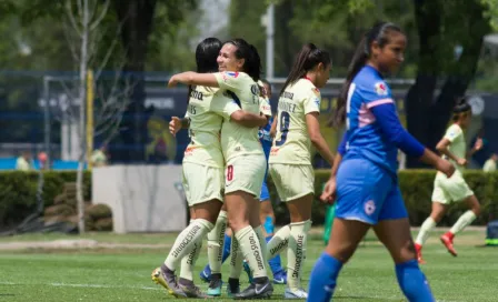 América triunfa y mantiene dominio en Clásico Joven femenil