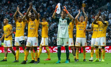 Jugadores de Tigres le dedican gol a Gignac en el Clásico Regio 