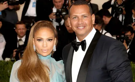 Jennifer Lopez se compromete con Alex Rodríguez